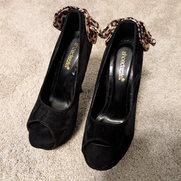 Shoe Dazzle Black Peep-Toe Heels with Leopard Accent - Picture 1 of 5